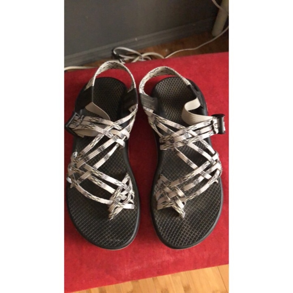 Chaco size 8